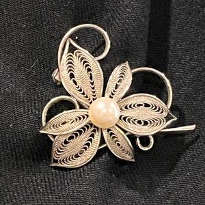Vintage Sterling Silver Filigree Flower Akoya Pearl Brooch/pin